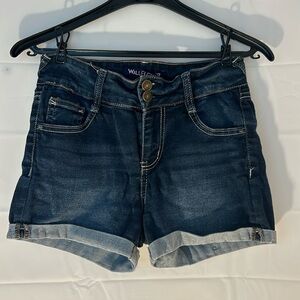 Jean shorts Wallflower ultra fit women’s size 5 stretch denim shorts comfort fit